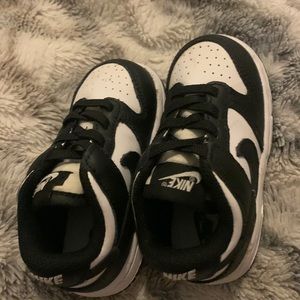 Nike panda dunk lows great condition